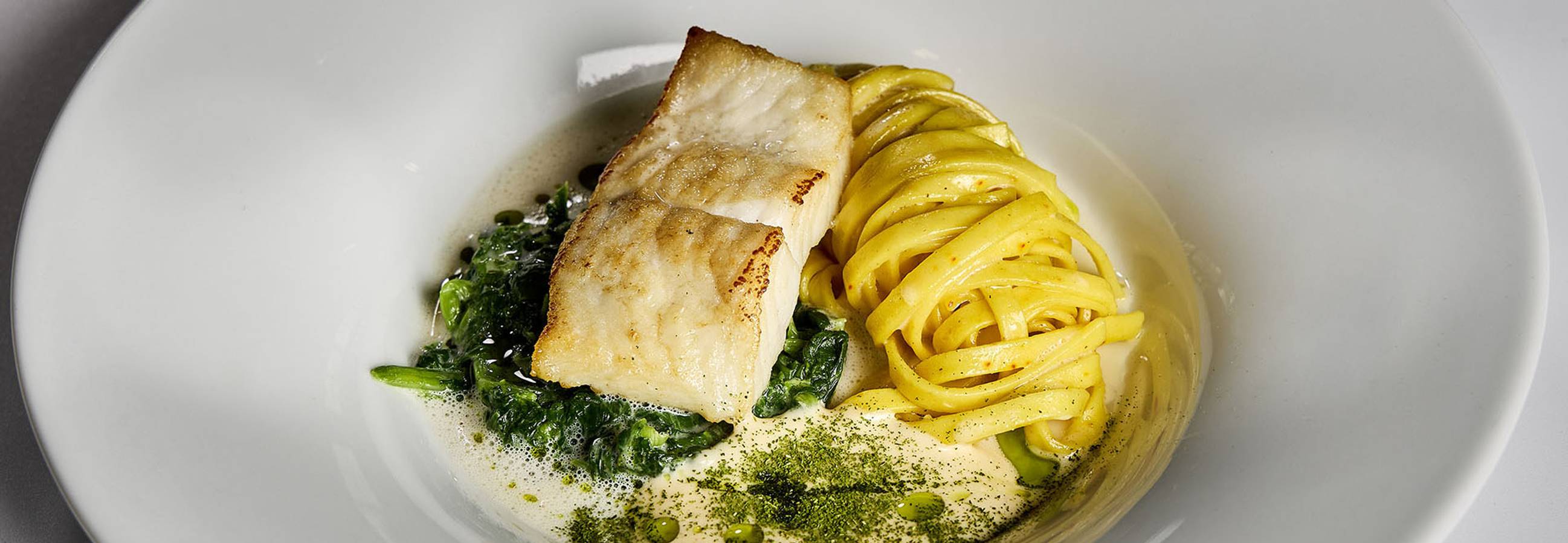 Fischgericht mit Pasta Bavette und Sauce Hollandaise von Scheck-in